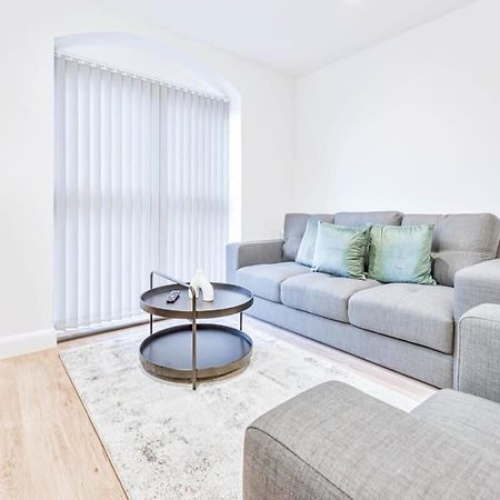 Smart 2 Bed Apartment In Burton-On-Trent Εξωτερικό φωτογραφία