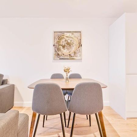 Smart 2 Bed Apartment In Burton-On-Trent Εξωτερικό φωτογραφία