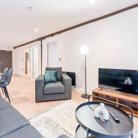 Smart 2 Bed Apartment In Burton-On-Trent Εξωτερικό φωτογραφία